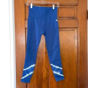 Blue tie die high rise legging